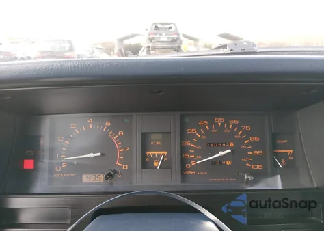 1986 Nissan D21 King Cab z USA, uszkodzony, nr VIN JN6ND16S0GW006331